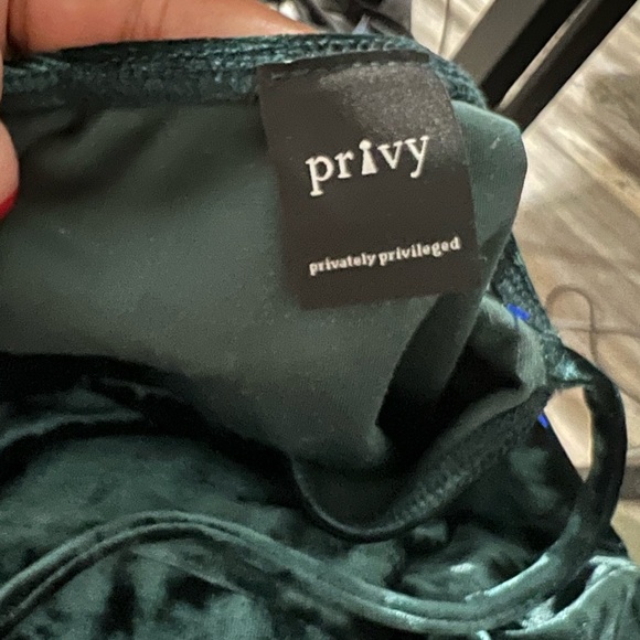 0082 Pricy green velvet midi spaghetti dress sz (M) - Picture 2 of 4